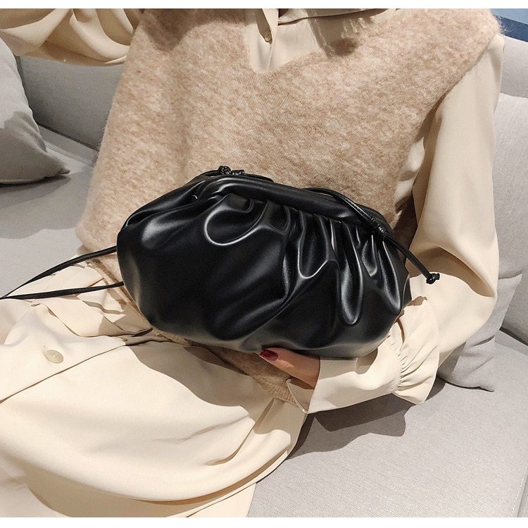 Diagonal cloud bag