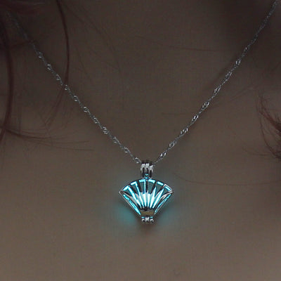 Colorful glow-in-the-dark Shell Necklace
