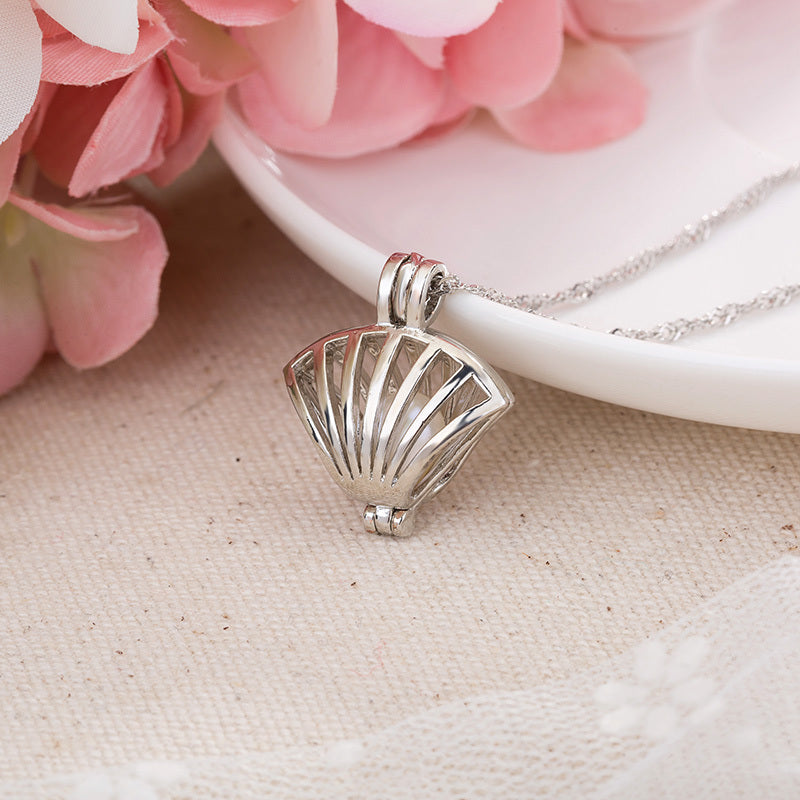 Colorful glow-in-the-dark Shell Necklace